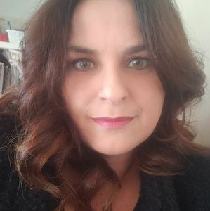 Meet your Posher, Cinzia